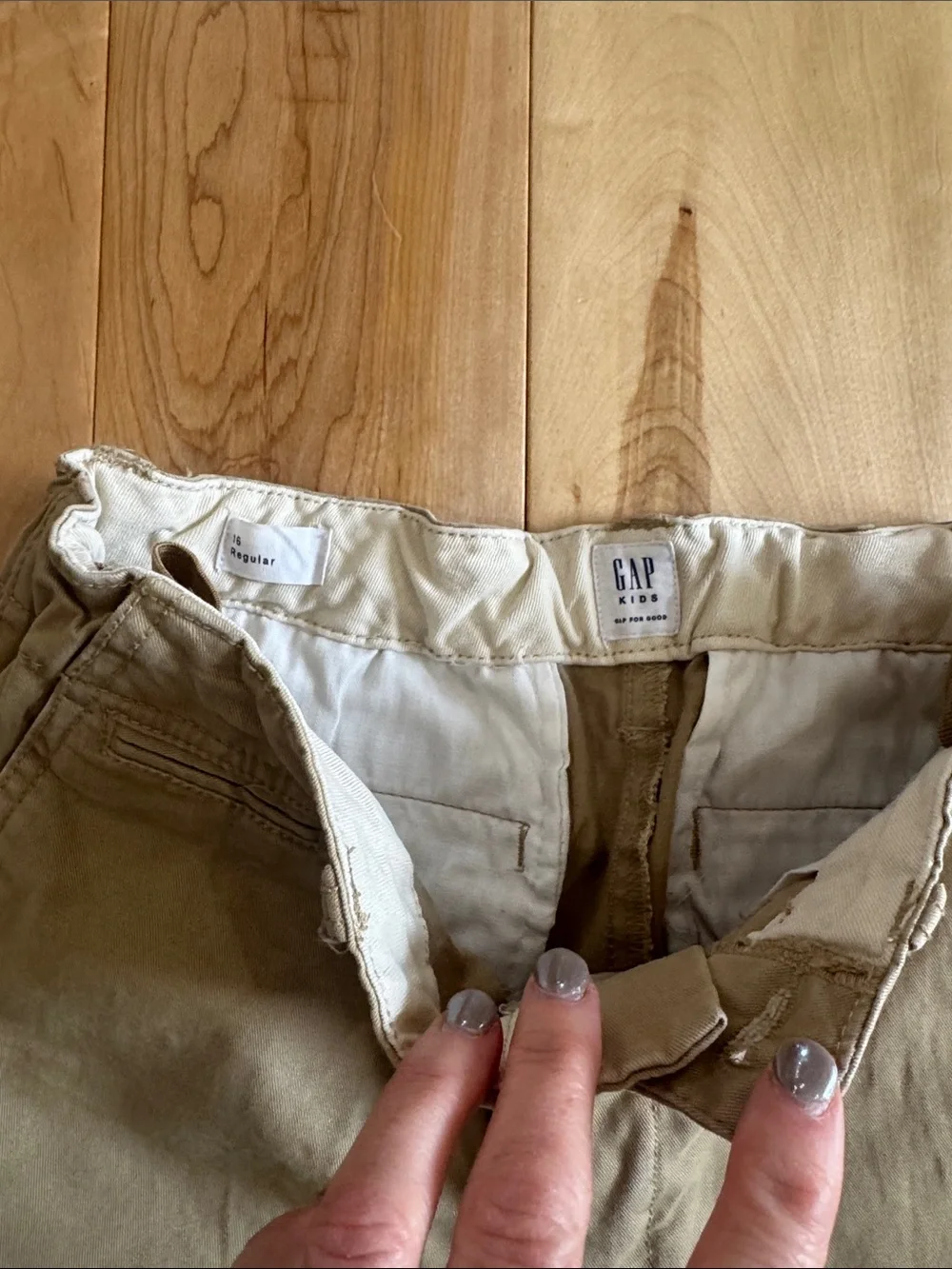 Gap kids Classic Straight Chino Pants in Light Khaki